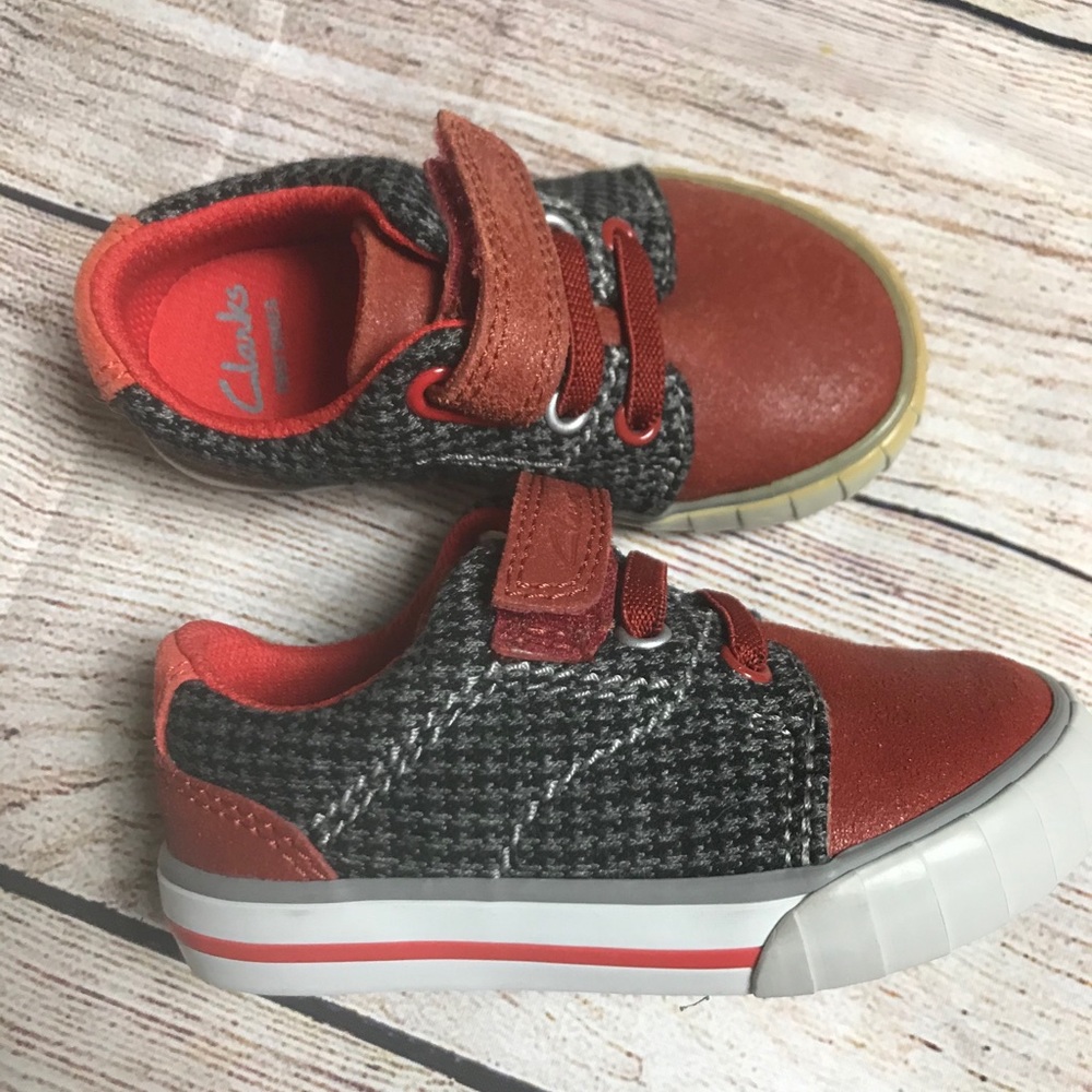 NWT/ Clark’s | infant toddler shoes size 4.5 wide
